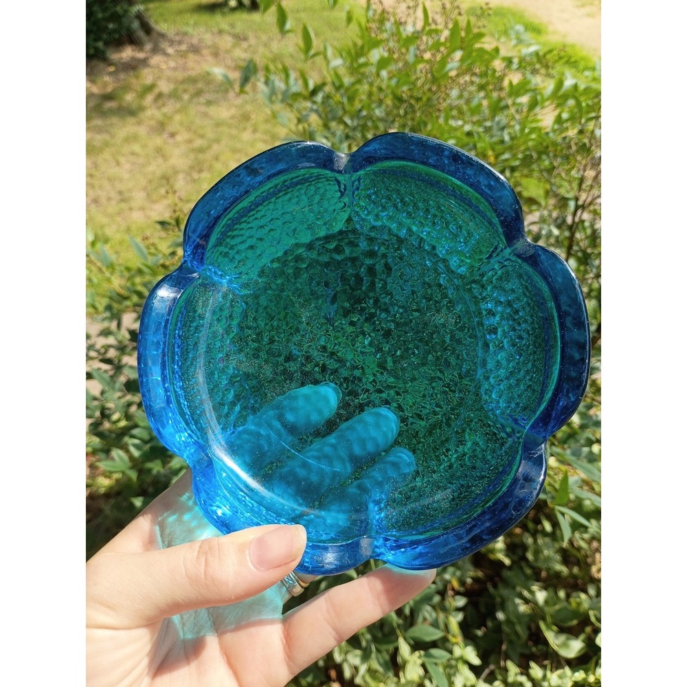 VTG Blenko Glass Flower Shaped Ashtray Lotus Peacock Blue Ash Tray MCM 6"